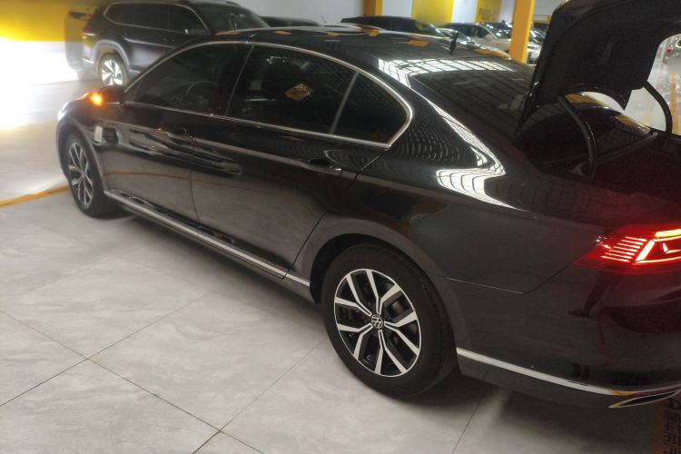 Used Volkswagen Magotan 2020 330TSI DSG Leading Model
