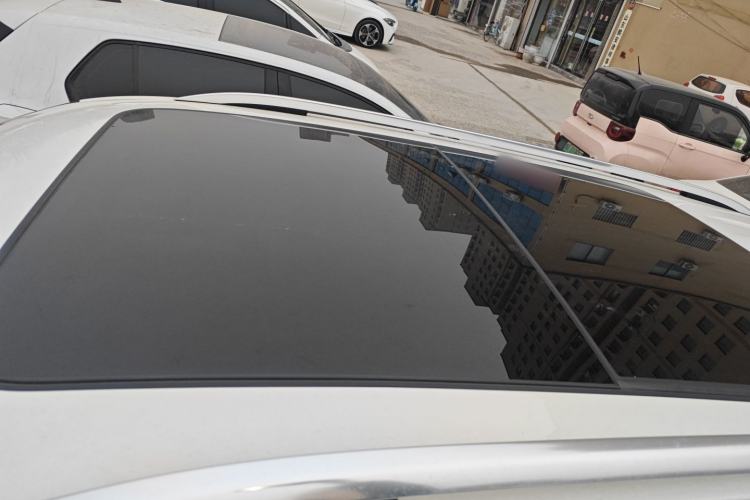 Used Volkswagen Tiguan L 2019 330TSI Automatic Two-Wheel Drive Panoramic Comfort Edition China VI Standard
