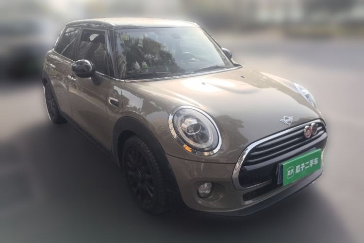Used  MINI 2018 1.5T COOPER Classic Edition Five-Door Version
