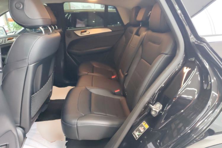 Used Mercedes-Benz GLE Coupe 2018 GLE 400 4MATIC Coupe SUV
