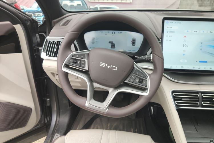 Used BYD Song PLUS New Energy 2025 DM-i 160KM Flagship Model
