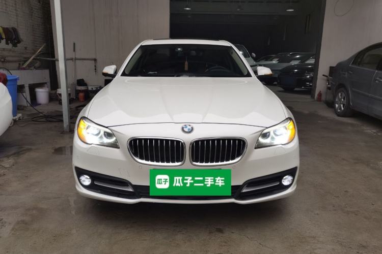 Used BMW 5 Series 2014 525Li Leading Model
