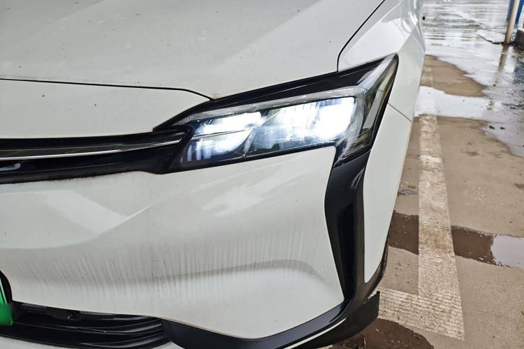 Used Buick Velite 6 2023 430km Range Commuter Version
