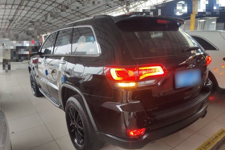 Used  Grand Cherokee (Import) 2019 3.0L Professional Navigation Edition
