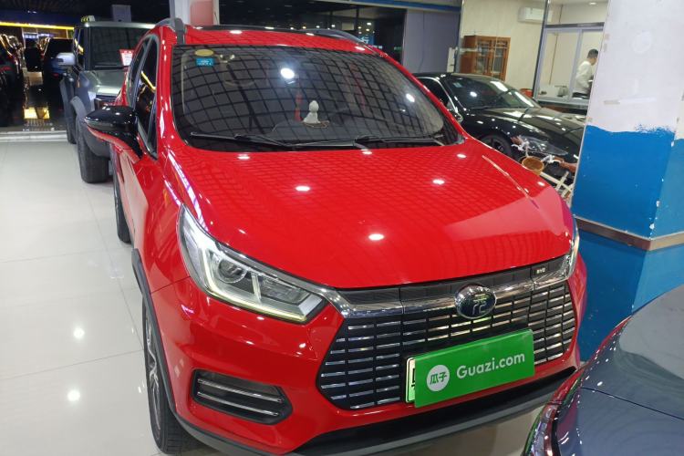 Used BYD Yuan New Energy 2018 EV360 Smart Connected Cool Model
