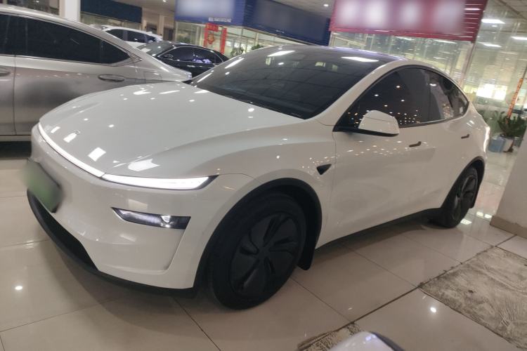 Used Tesla Model Y 2025 Rear-Wheel Drive First Edition