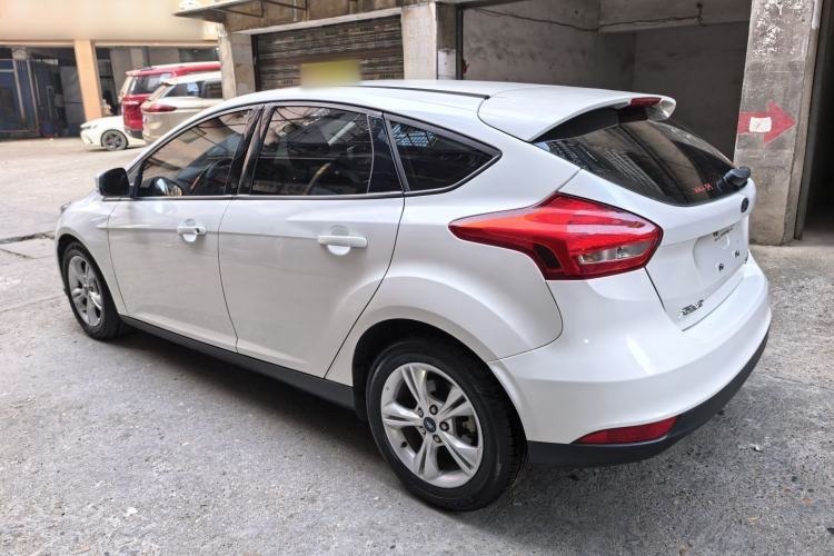 Used Ford Focus 2018 Hatchback Classic 1.6L Automatic Comfort Plus SmartDrive Edition
