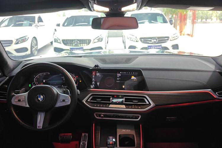 Used BMW X5 2022 Restyled xDrive 40Li M Sport Package
