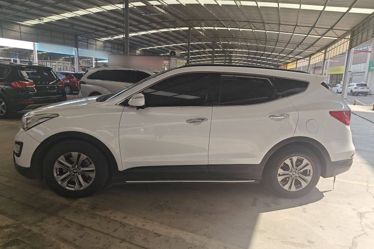 Used Hyundai Santa Fe 2015 2.0T Automatic 4x4 Smart 7-Seater