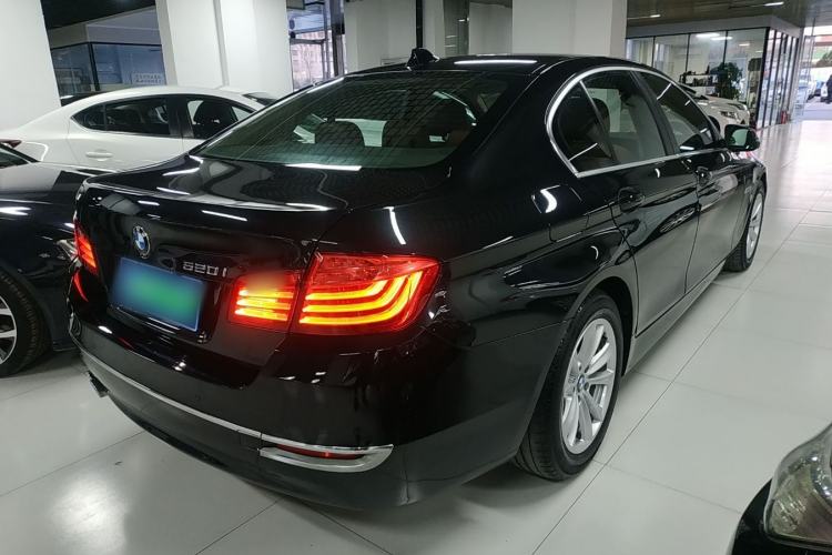 Used BMW 5 Series 2015 520i Elegant Edition
