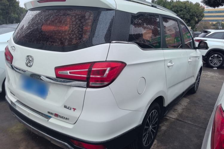 Used BAIC Weiwang M50F 2017 1.3T Standard Model
