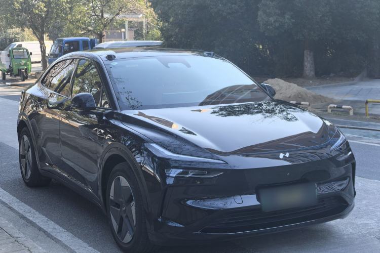 Used ONVO L60 2024 60 kWh All-Wheel Drive
