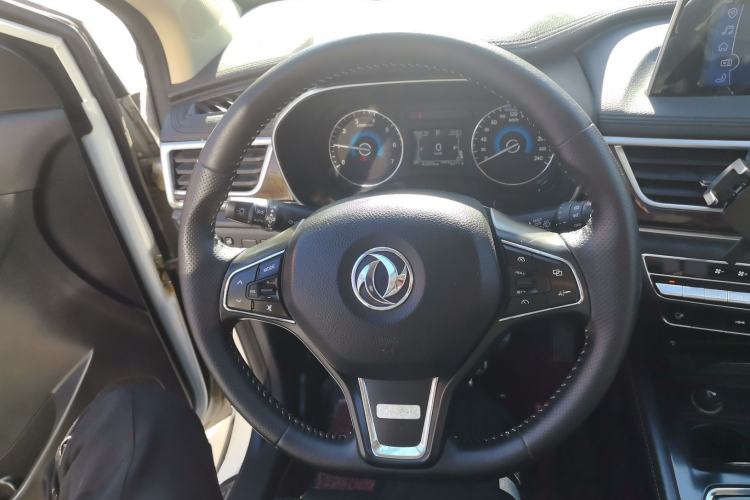 Used Dongfeng Fengon 580 2017 1.5T CVT Smart Style Model
