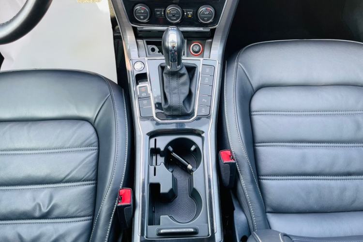 Used Volkswagen Passat 2017 330TSI DSG Luxury Edition