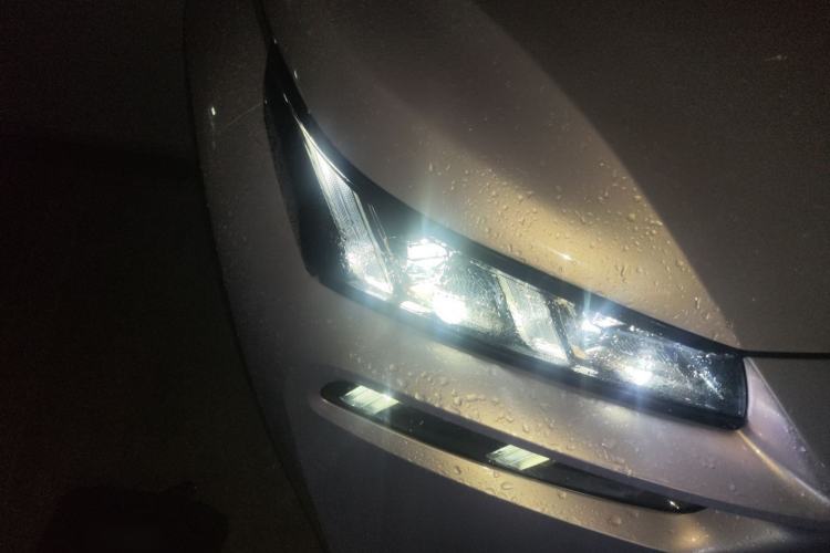 Used AION V 2024 Plus 70 Star Edition Lithium Iron Phosphate
