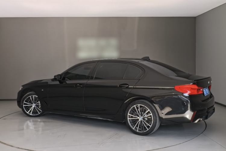 Used BMW 5 Series 2019 Facelifted 530Li Leading Edition M Sport Package