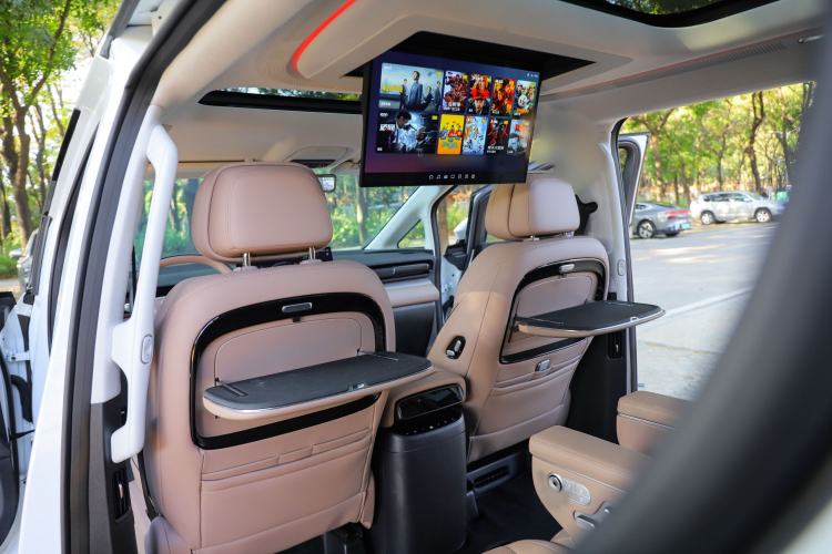 Used XPeng X9 2024 702 Ultra-Long Range Pro
