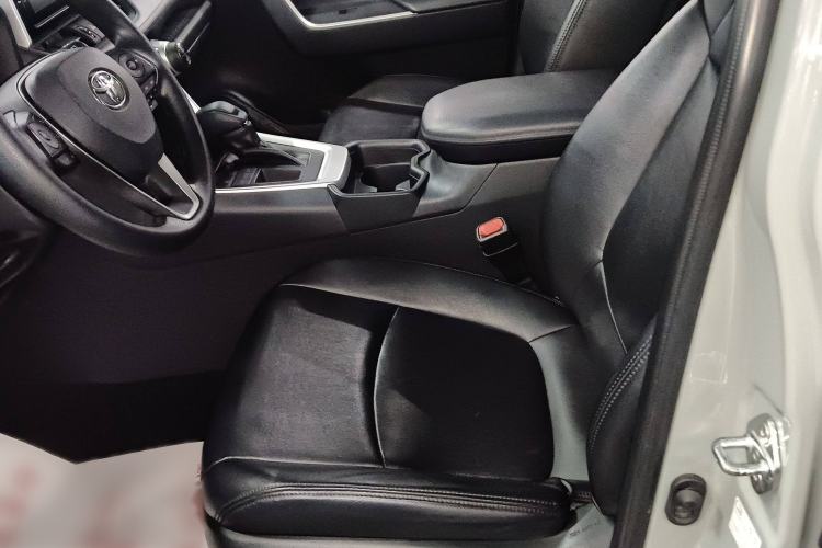 Used Toyota RAV4 2020 2.0L CVT Two-Wheel Drive Fashion Edition
