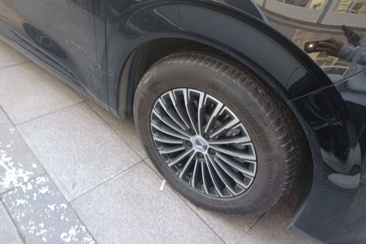 Used Denza D9 2022 DM-i 970 Four-Wheel Drive Prestige Model
