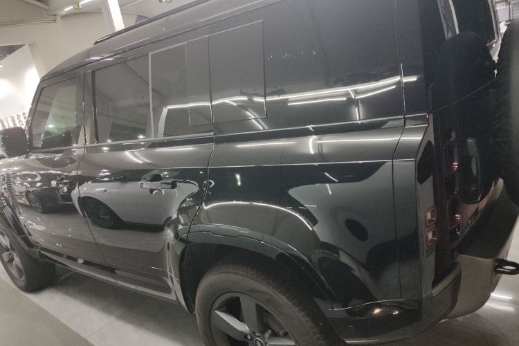 Used Land Rover Defender 2025 110 3.0T P400 – Dynamic HSE