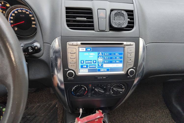 Used Suzuki SX4 2012 1.6L Automatic Ruiqi Model
