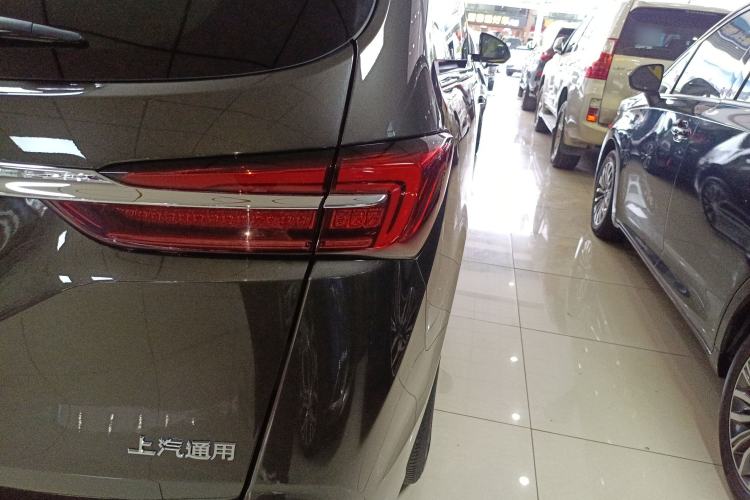 Used Buick GL8 2021 Land Cruiser Executive Class 652T Luxury Model
