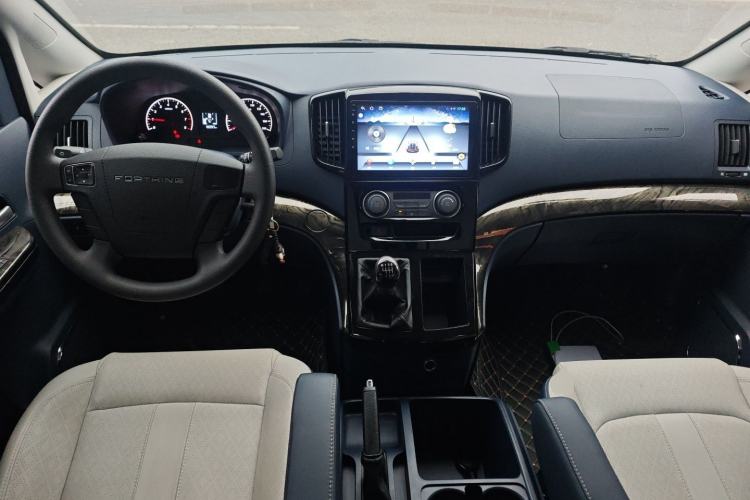 Used FORTHING Lingzhi PLUS 2023 2.0L Manual Luxury CNG 7-Seater

