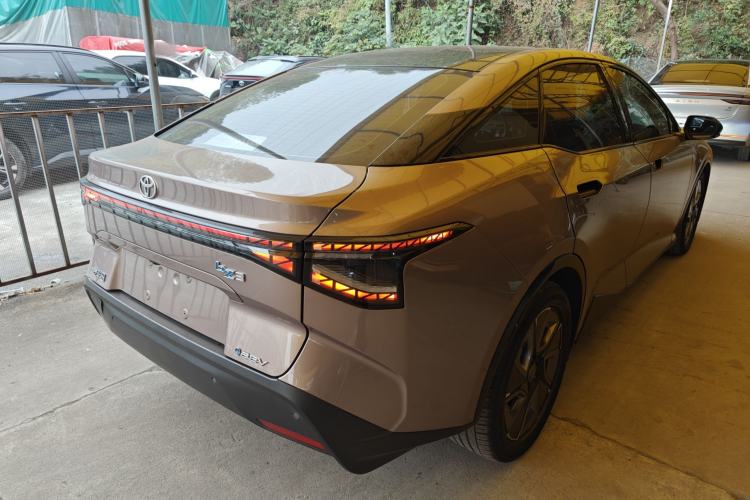 Used Toyota bZ3 2023 616 km Long-Range Premium
