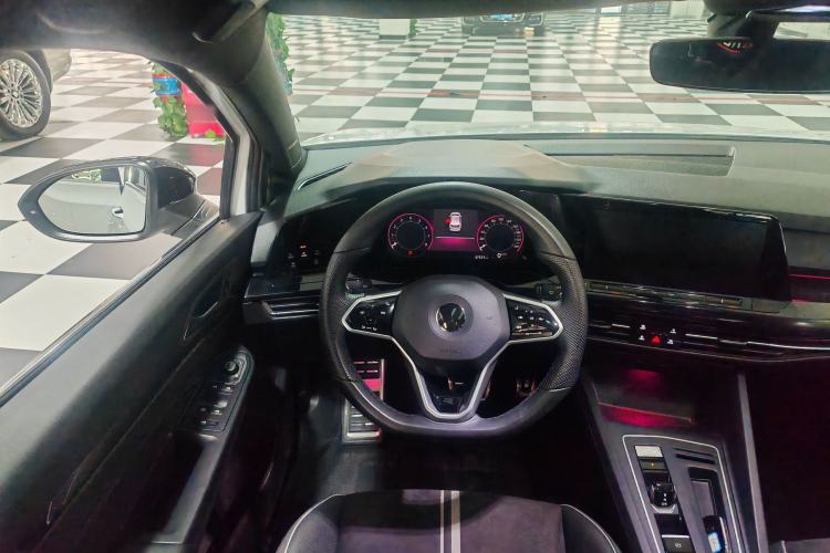 Used Volkswagen Golf 2023 Facelift 280TSI DSG R-Line Lite