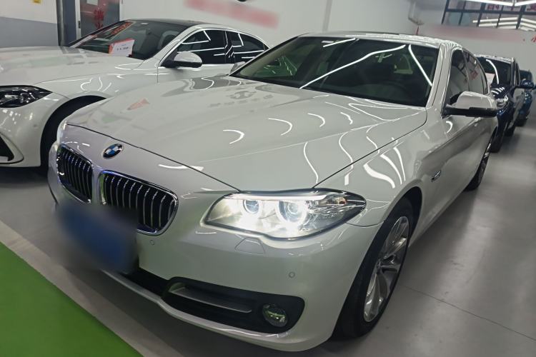 Used BMW 5 Series 2017 525Li Leading Model

