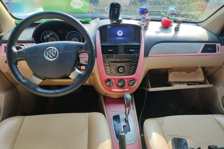 Used Buick Excelle 2013 1.5L Automatic Classic Model
