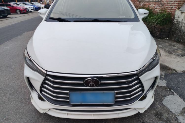 Used BYD Song MAX 2017 1.5T Manual Smart Connect Luxury 7-Seater