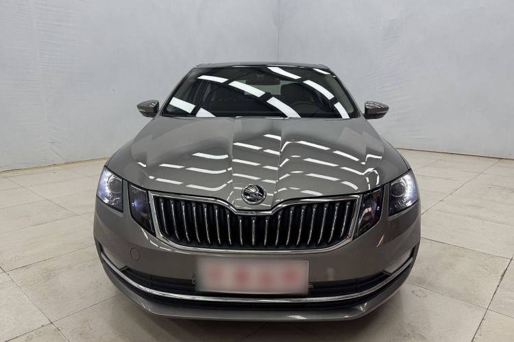 Used Skoda Octavia 2018 1.6L Automatic Luxury Edition
