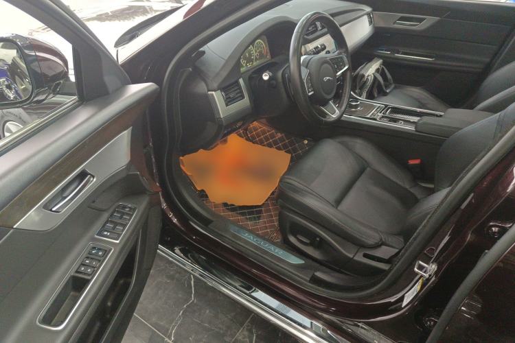 Used Jaguar XFL 2019 XFL 2.0T 250 PS Two-Wheel-Drive Luxury Edition
