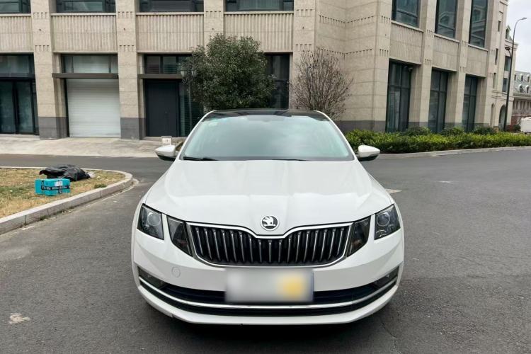 Used Skoda Octavia 2019 1.5L Automatic Luxury Edition