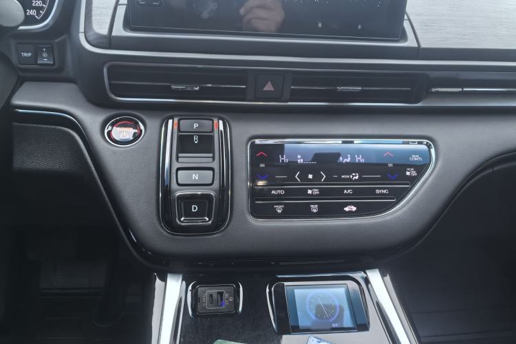 Used Honda Elysion 2024 2.0L eHEV Luxury Edition