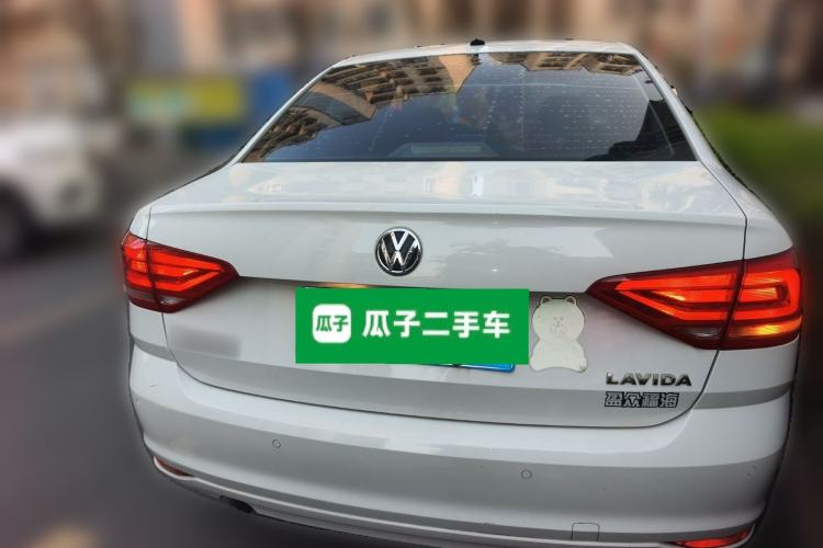 Used Volkswagen Lavida 2017 1.6L Automatic Fashion Edition
