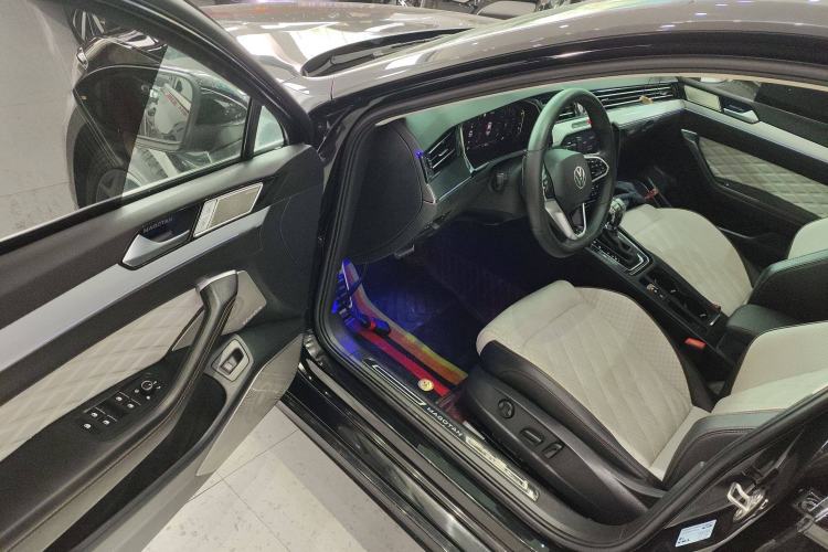 Used Volkswagen Magotan 2023 2 Million Units Commemorative Edition 330TSI DSG Luxury Version
