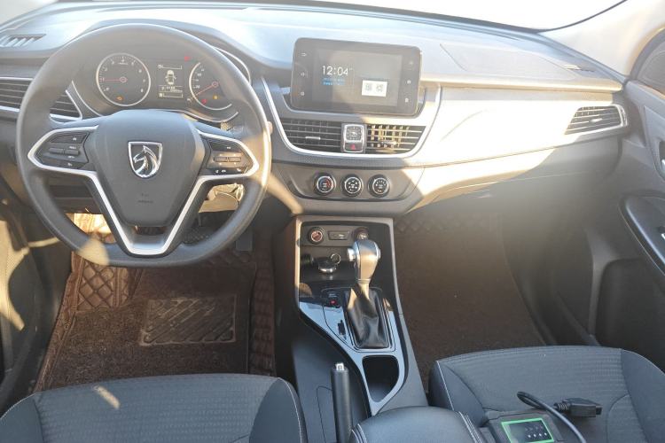 Used Baojun 730 2019 1.5T CVT Fashion Model 7 Seats China VI Emission Standard
