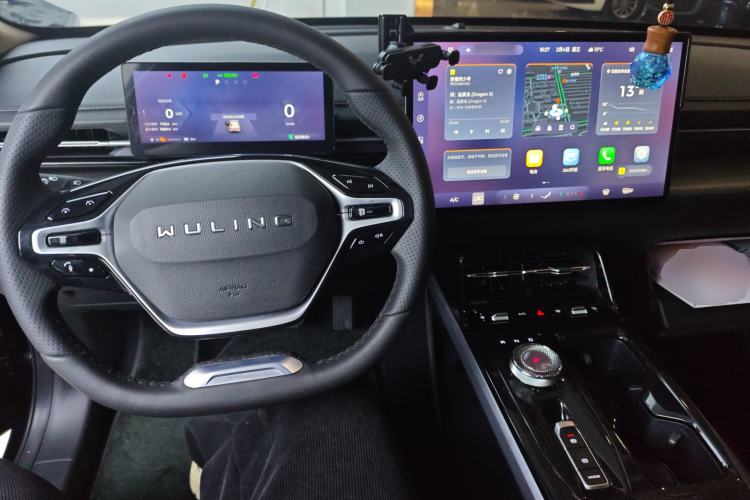 Used Wuling Xingguang 2024 Co-Creation Edition 510 Advanced Model