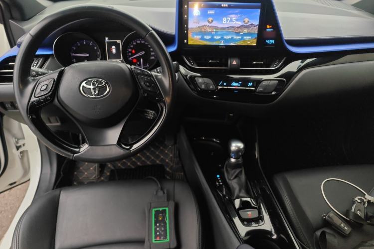 Used Toyota IZOA 2018 2.0L Yichi Version China VI Standard