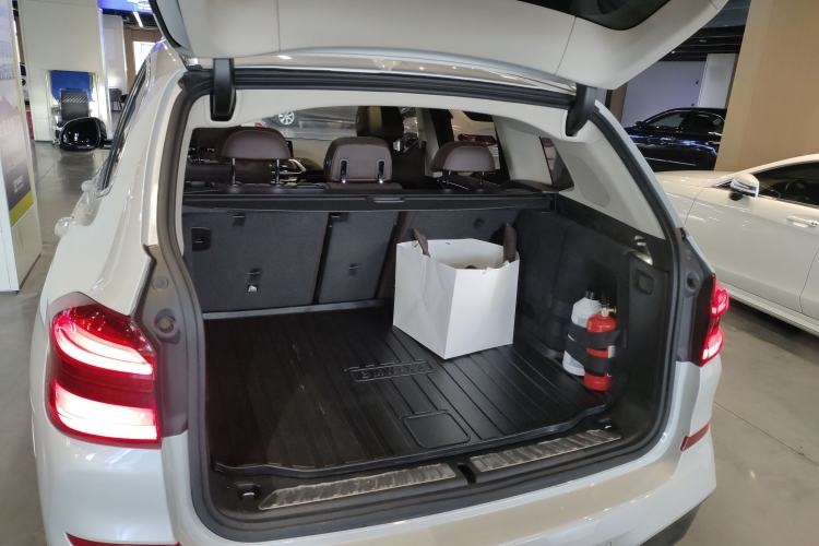 Used BMW X3 2020 xDrive30i Luxury Model with M Sport Package
