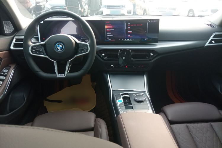 Used BMW i3 2025 eDrive 35 L
