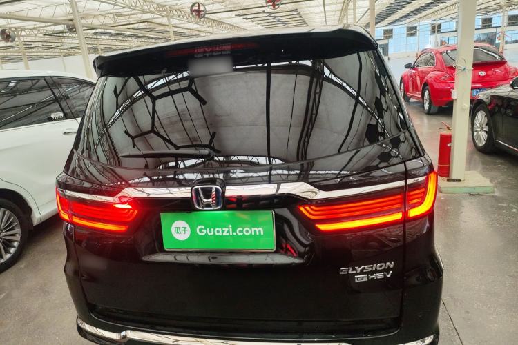 Used Honda Elysion 2022 2.0L eHEV Luxury Edition
