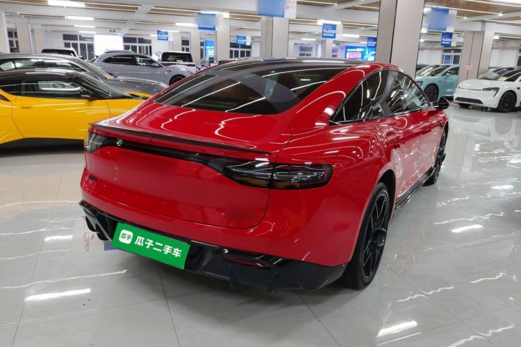 Used Hima Luxeed S7 2025 785 km Ultra