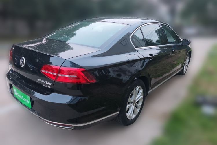 Used Volkswagen Magotan 2017 330TSI DSG Luxury Model
