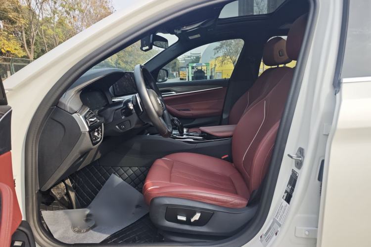 Used BMW 5 Series 2022 530Li Leading Model M Sport Package
