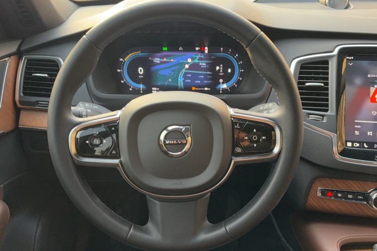 Used Volvo XC90 2023 B5 SmartDrive Luxury Edition 7 Seats
