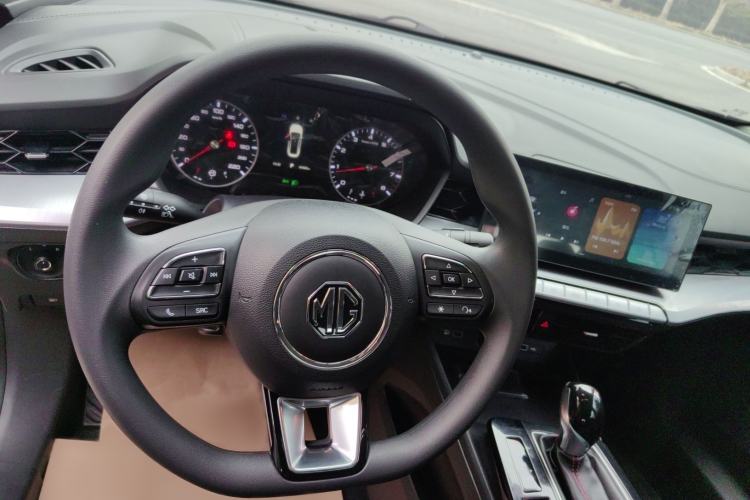 Used MG 5 2022 180 DVVT CVT Youth Style Edition
