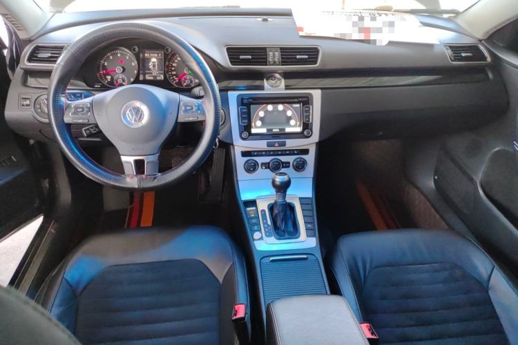 Used Volkswagen Magotan 2016 1.8TSI Luxury Comfort Model
